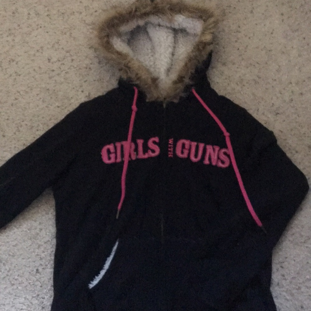 Girls with Guns hoodie!!!